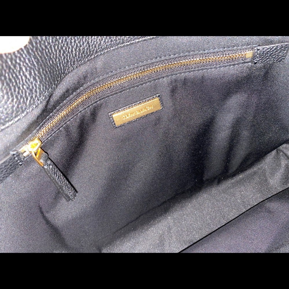 Brand new 🏷Tory Burch Carson tote and wallet🕶🌹 - Picture 7 of 16